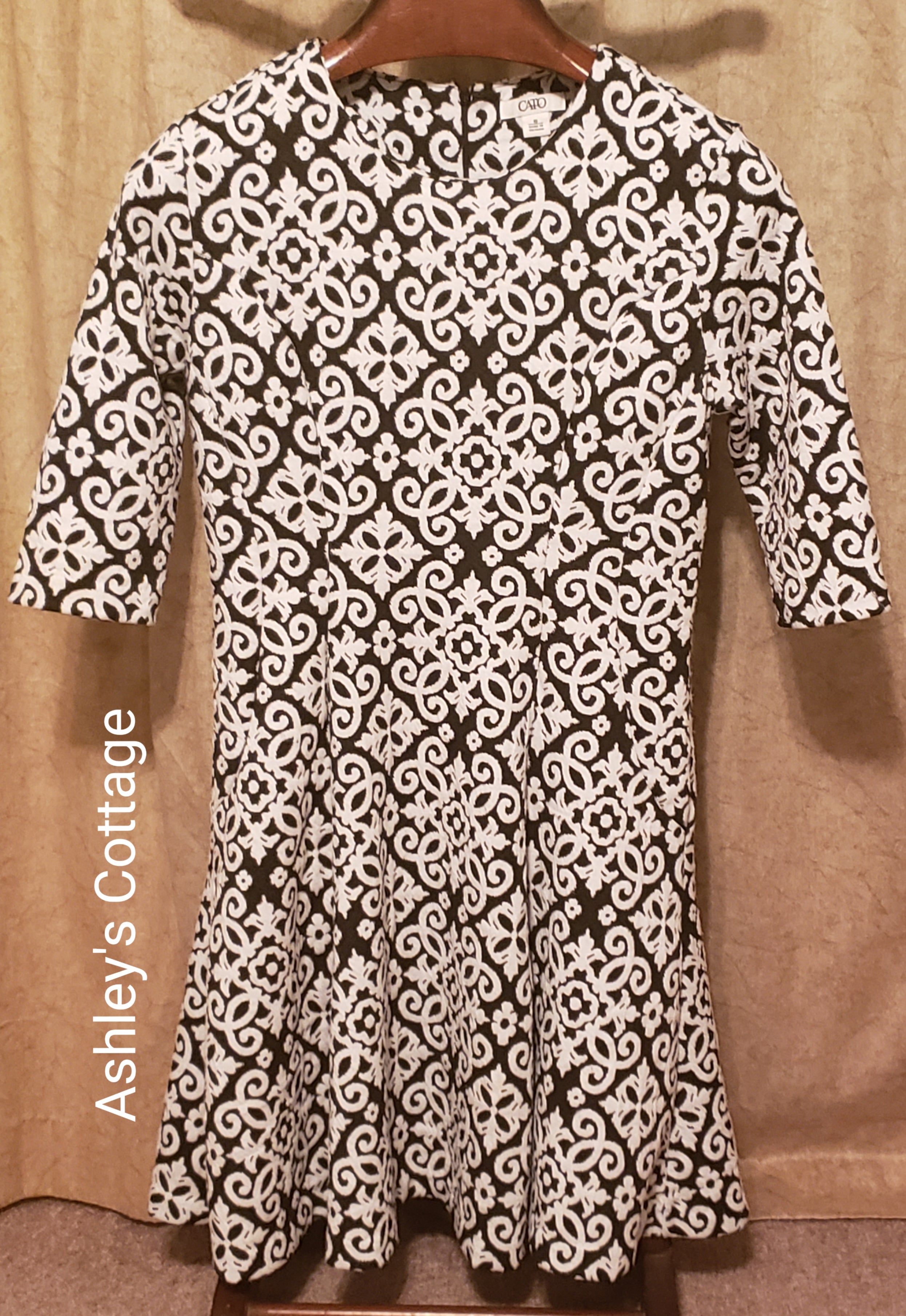 Classy knee length print dress