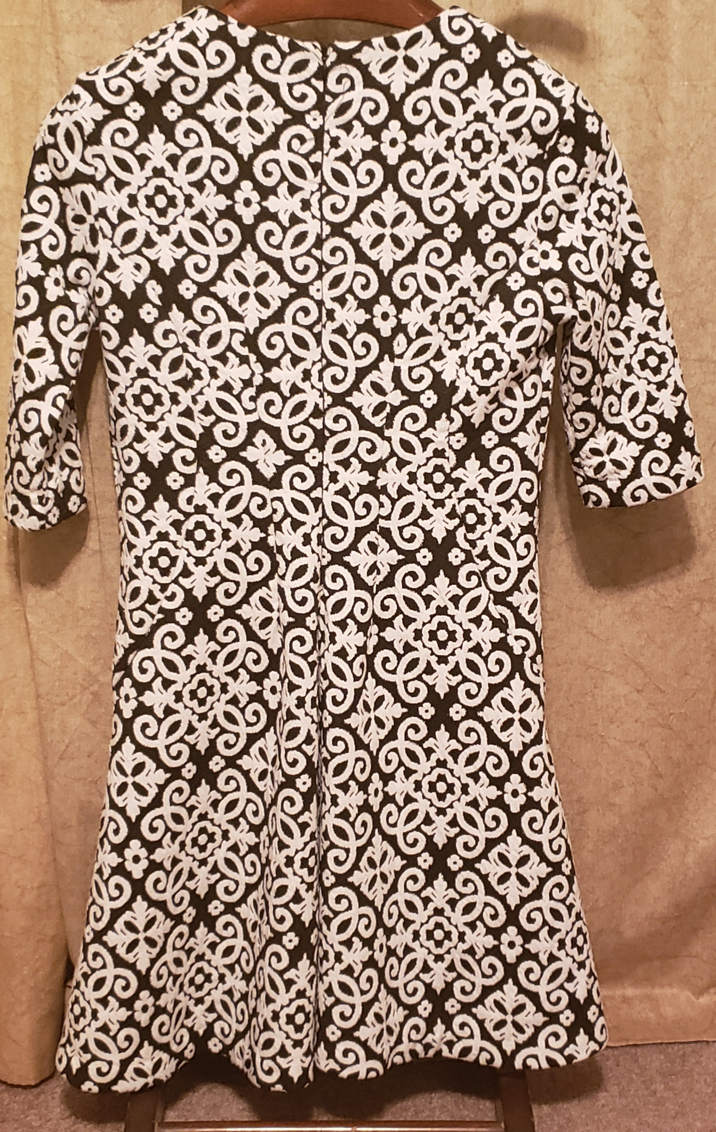 Classy knee length print dress